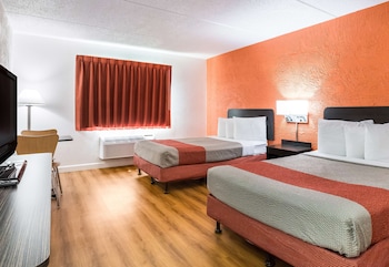 Standard Room, 2 Double Beds, Non Smoking
