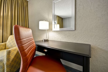 Room, 1 King Bed, Accessible (Hearing)