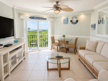 Deluxe Room, 1 Queen Bed with Sofa bed, Ocean View (1 Bedroom Ocean View Suite Signature)