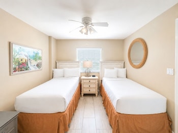 Deluxe Room, Multiple Beds (Signature 2 Bedroom Partial OV Suite)