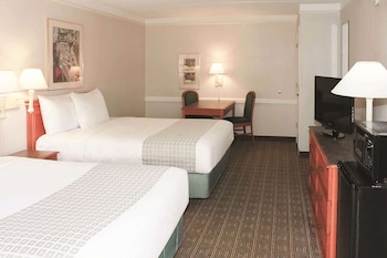 Room, 2 Double Beds, Accessible, Non Smoking (Bathtub)