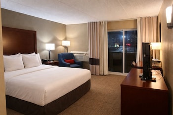 Room, 1 King Bed, Non Smoking, Balcony