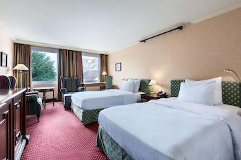 Family Quadruple Room (2 adults + 2 children)