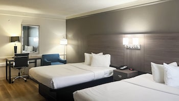 Deluxe Room, 2 Double Beds (Kitchen)