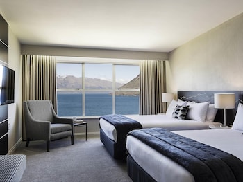Superior Room, 2 Queen Beds, Lake View