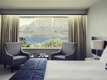 Room, 1 King Bed, Lake View