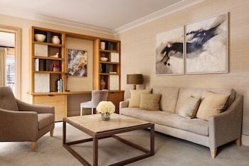 Two Bedroom Crescent Terrace Suite