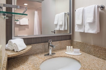 Room, 2 Double Beds (Hearing Accessible)