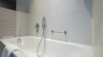 Premium Room, 1 King Bed, City View (High Floor)