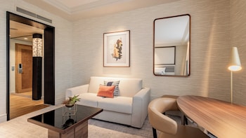 Premium Room, 1 King Bed, City View (High Floor)