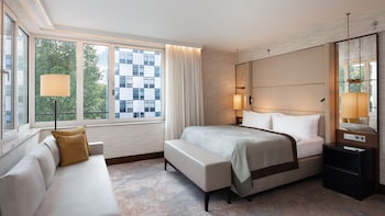Premium Room, 1 King Bed