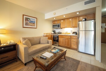 Studio, Ocean View (Unit 605)