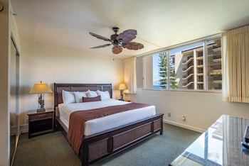 Condo, 2 Bedrooms, 2 Bathrooms, Partial Ocean View (Unit 401)