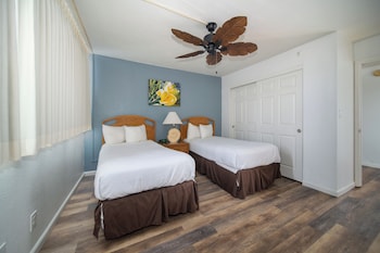 Condo, 2 Bedrooms, Partial Ocean View