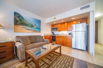 Studio, Ocean View (Unit 803)