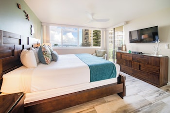 1 Bedroom, Oceanfront (Unit 207 ,1Bath)