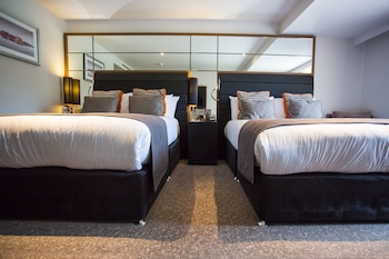 Standard Room, 2 Double Beds