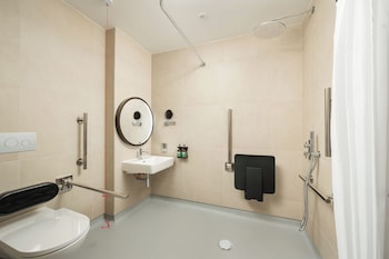 Standard Room, 1 King Bed