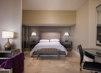 Junior Suite, 1 King Bed, Balcony, Park View (Partial)