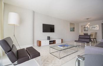 Room, Multiple Beds, Kitchen
