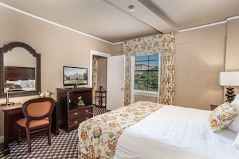 Classic Room, 1 Queen Bed