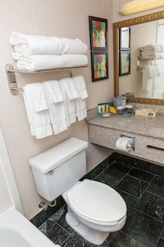 Suite, 1 King Bed, Non Smoking, Jetted Tub