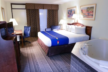 Suite, 1 King Bed, Non Smoking, Jetted Tub