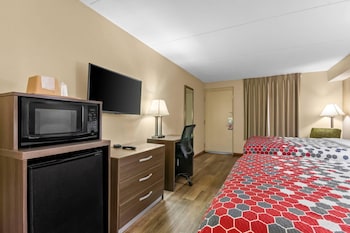 Room, 2 Queen Beds, Smoking