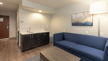 Suite, 1 King Bed