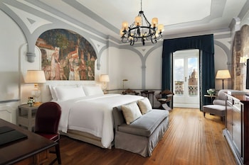 Premium Room, 1 King Bed, River View