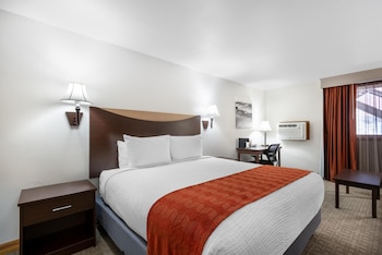 Suite, 1 King Bed, Non Smoking, Balcony (Walk-in Shower;with Sofabed)