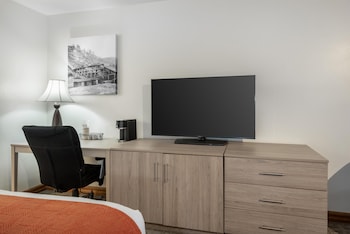 Standard Room, 2 Queen Beds, Non Smoking, Refrigerator & Microwave