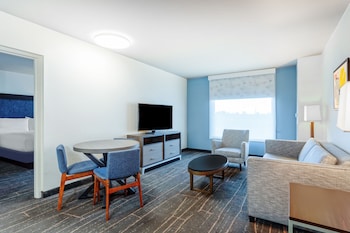 Suite, 2 Bedrooms, Non Smoking (Hearing Accessible)