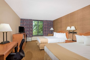 Room, 2 Queen Beds, Non Smoking