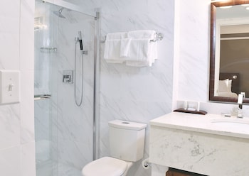 Classic Room, 2 Queen Beds, Hearing Accessible