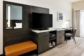 Room, 1 King Bed, Non Smoking, Marina View