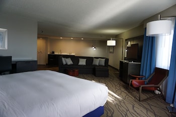 Executive Room, 1 King Bed, Non Smoking, Marina View - With Soaking Tub