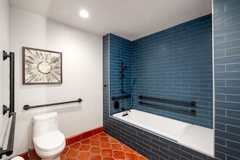 Room, 2 Queen Beds, Accessible (Garden, Accessible Tub)