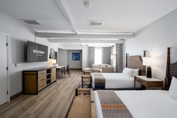 Room, 2 Queen Beds, Accessible (Garden, Accessible Tub)