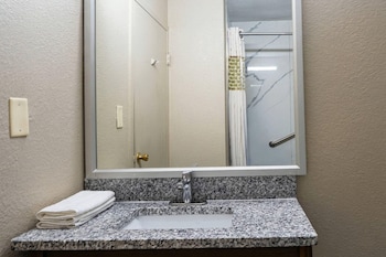 Room, 2 Queen Beds, Non Smoking