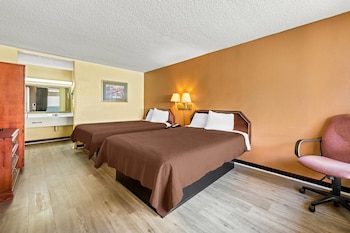 Standard Room, 2 Queen Beds, Smoking