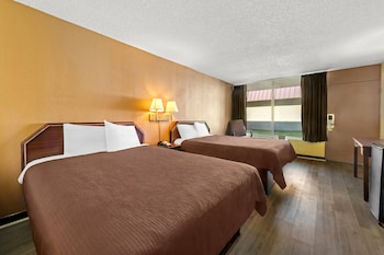 Standard Room, 2 Queen Beds, Smoking