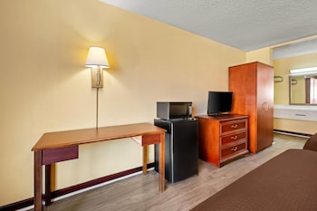Standard Room, 2 Queen Beds, Smoking