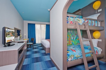 Family Room, Multiple Beds