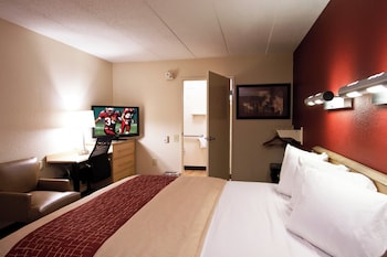 Superior Room, 1 King Bed, Accessible (Smoke Free, Roll-In-Shower)