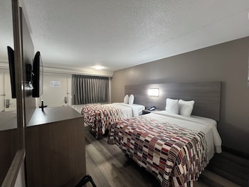 Deluxe Room, 2 Double Beds (Smoke Free)