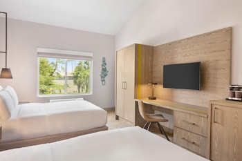 Room, 2 Queen Beds, Hearing Accessible (Hearing)