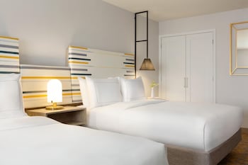 Classic Room, 2 Queen Beds