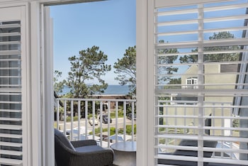 Room, 1 King Bed, Fireplace (Coastal)