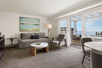 Suite, 1 Bedroom (Pacific)